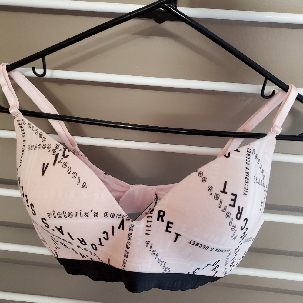VS Pretty pink wireless bra